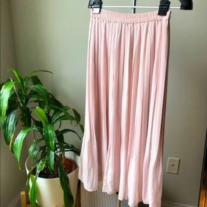 Uniqlo Pink Pleated Midi Skirt